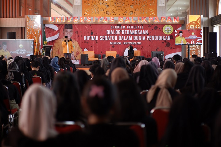 Studium Generale Dialog Kebangsaan Kiprah Senator dalam Dunia Pendidikan